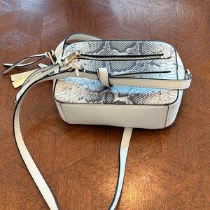 Crossbody bag